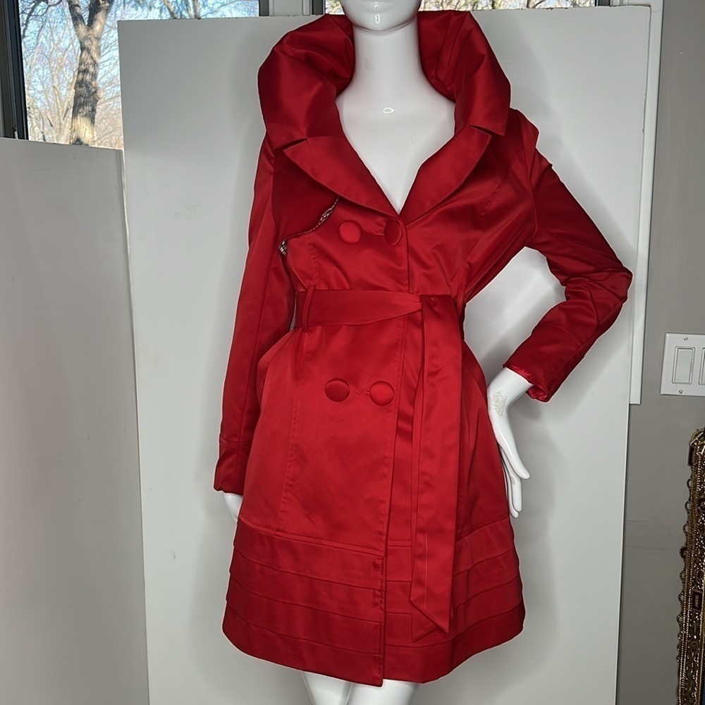 Dolce & Gabbana D & G Sz 6 Red Matte Satin Four Button Belted Trench Coat